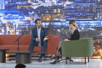 O čemu je Donald Tramp Mlađi govorio u Banjaluci: Kriptovalute, komunisti, AI i izbori u Mađarskoj O čemu je Donald Tramp Mlađi govorio u Banjaluci: Kriptovalute, komunisti, AI i izbori u Mađarskoj