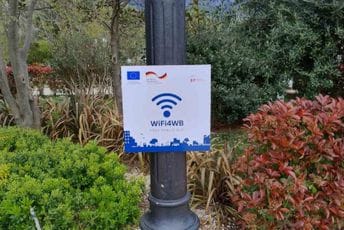 Budva: Besplatan Wi-Fi na trgu ispred Starog grada Budva: Besplatan Wi-Fi na trgu ispred Starog grada