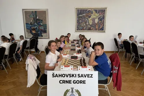 Šah: Prvenstvo Crne Gore za mlade počelo u Petrovcu