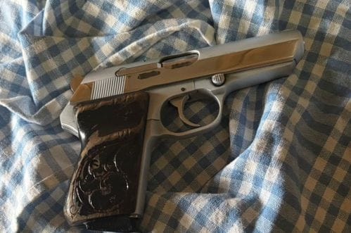 Uhapšen član kriminalne grupe u Baru: Nađen mu pištolj i 300 grama kokaina