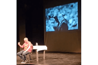 (VIDEO) Minut ćutanja u Zetskom domu za Duška Vujoševića