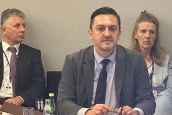 Vuković iz Vašingtona: IFC pozdravio odluku o koncesijama za aerodrome u Podgorici i Tivtu kao važan korak ka modernizaciji i jačanju konkurentnosti