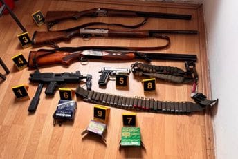 Policija od mladog Mojkovčanina oduzela pet komada oružja i municiju