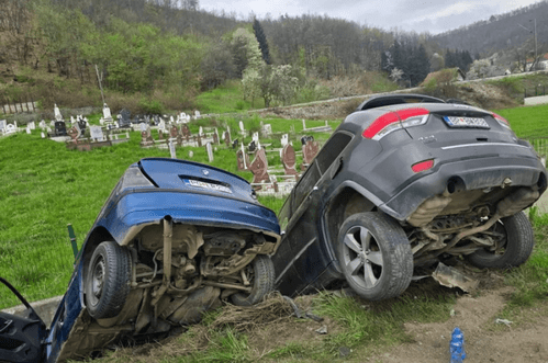 Bijelo Polje: Vozila sletjela s puta, povrijeđeno više osoba