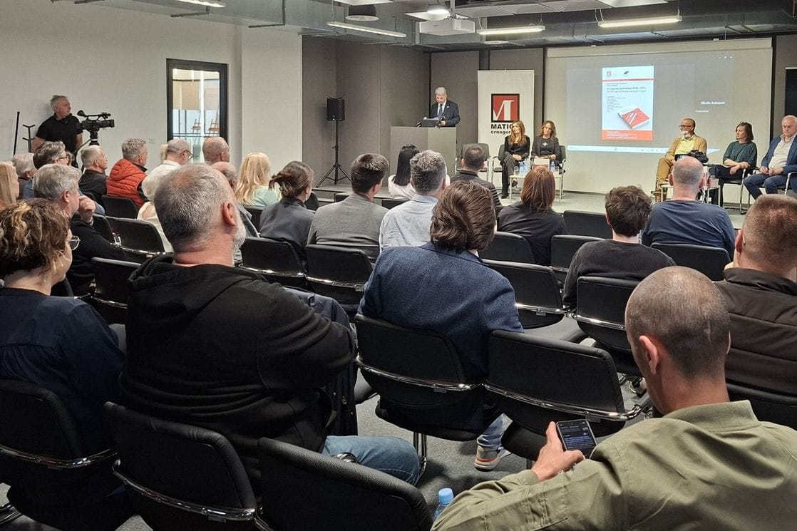 (VIDEO) Ivanović: I arhitektura u komunizmu imala društvenu ulogu u novom ideološkom obrascu; Zupančić: Prilika je da se naše stvari stave na globalnu mapu