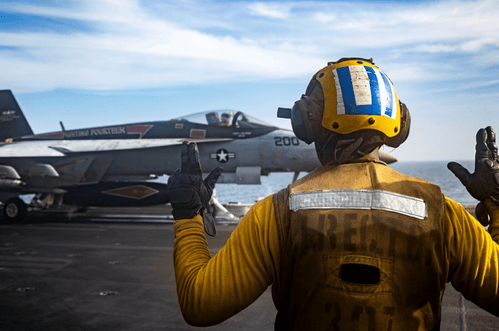 Američka vojska objavila snimak presretanja iranskog broda u Hormuškom moreuzu