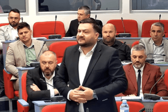 Smolović Petriću: Nemojte haos iz Vlade da prenosite na Bijelo Polje, moja ostavka nije tražena