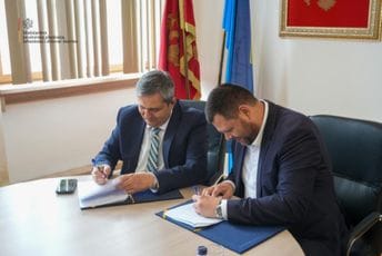 Radunović i  Kovačević potpisali ugovor: Stara zgrada Policije u Nikšiću privremeno će se koristiti za potrebe “Evropske prijestonice kulture”
