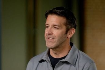 Radio pod Džobsom: Evo ko je Džon Ternus, budući direktor Apple-a