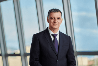Komnenović: Nećemo učestvovati u radu SO Tivat dok tom institucijom predsjedava Marković, predložite novog kandidata Komnenović: Nećemo učestvovati u radu SO Tivat dok tom institucijom predsjedava Marković, predložite novog kandidata