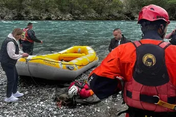 Prevrnulo se nekoliko kajaka u Tari: Stradala državljanka Austrije