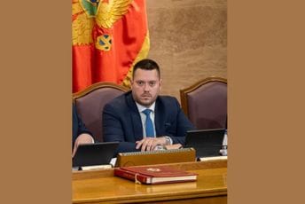 Stanišić: Administracije Skupštine će nastavi da pruža punu podršku poslanicima u ispunjavanju evropske agende