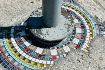 Radovi misterioznog umjetnika osvanuli na ulicama Nikšića (FOTO)