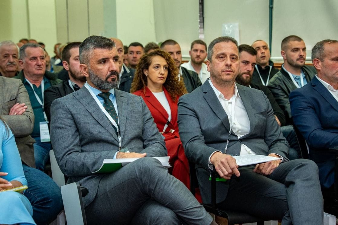 Vuković reizabran za predsjednika Glavnog odbora Durmitorske inicijative, ~ugić na čelu Izvršnog odbora i politički direktor pokreta