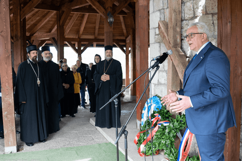 Politika laži i licemjerja
