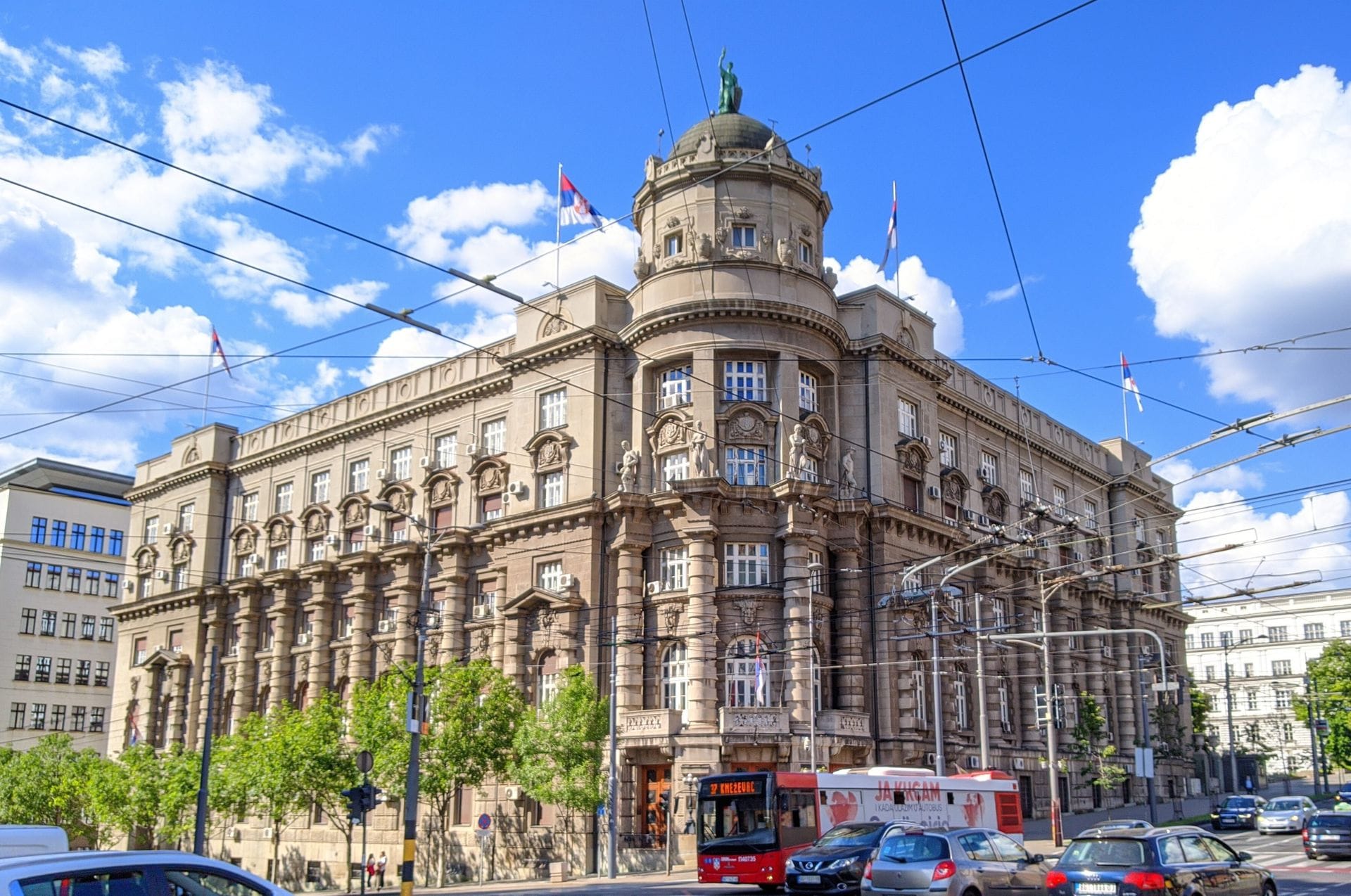 Vlada Srbije spremna da proda Telekom Vlada Srbije spremna da proda Telekom