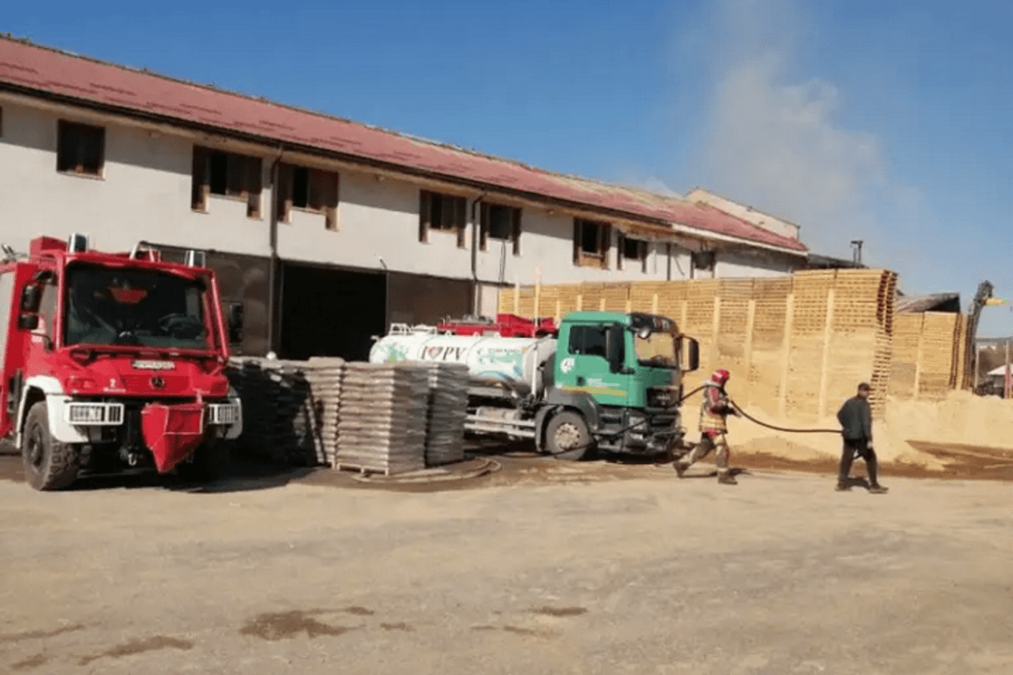 Pljevlja: Požar zahvatio pogon peletare, pričinjena znatna materijalna šteta