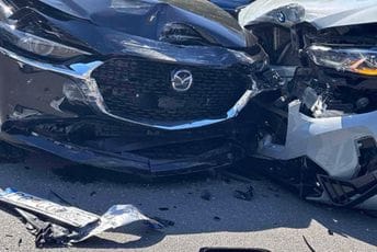 (FOTO i VIDEO) Sudar skupštinskog vozila i BMW-a: Camaj imao udes u Podgorici, nema povrijeđenih