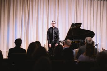 Autorsko veče Marka Kovača održano u CANU: Čast mi je što sam se ovako predstavio podgoričkoj publici