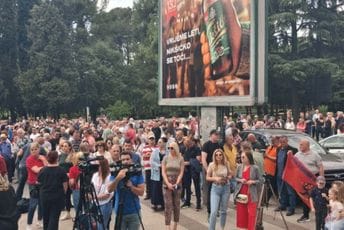 Mihajlović: Evropska Crna Gora traži evropske zarade; Božović: Naši zahtjevi su više nego opravdani