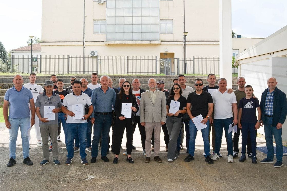 PKCG: Uručena uvjerenja zaštitarima lica i imovine