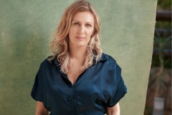 Autorsko veče Nine Perović: Muzičko-scenski koncept „Plava“ sjutra u CANU