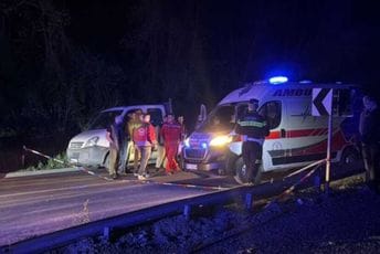 Četiri osobe poginule u saobraćajnoj nesreći na putu Novi Pazar - Raška