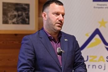 Objavljen prvi poziv za projekte u okviru EU4ALL: Opštinama dostupno 900 hiljada eura Objavljen prvi poziv za projekte u okviru EU4ALL: Opštinama dostupno 900 hiljada eura