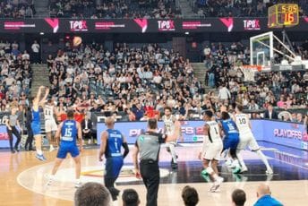 Odluka će pasti u 'majstorici': Klužu pripao košarkaški triler u BT areni, pobjednik odlučen u završnim sekundama