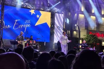 Pogledajte kako je na koncertu Nine Badrić u Podgorici (VIDEO)