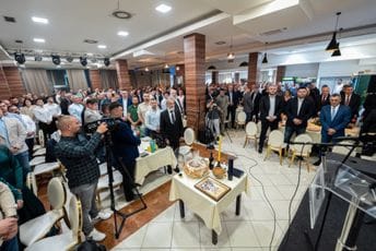 (FOTO) Nova srpska demokratija u Pljevljima proslavila stranačku slavu - Svetog Vasilija Ostroškog (FOTO) Nova srpska demokratija u Pljevljima proslavila stranačku slavu - Svetog Vasilija Ostroškog
