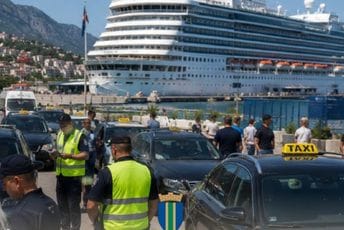 Opština Bar: Intenzivne kontrole na početku kruzing sezone, sankcionisano 16 nelegalnih taksista Opština Bar: Intenzivne kontrole na početku kruzing sezone, sankcionisano 16 nelegalnih taksista