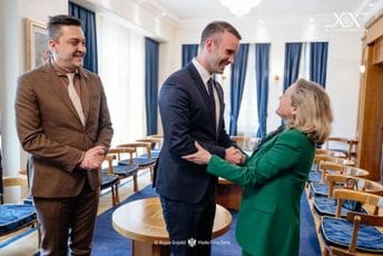 Spajić i Kalvinjo: Pokretanje investicija vrijednih više od 250 miliona eura za zdravstvo, željeznički saobraćaj, energetsku sigurnost i podršku evropskom putu Crne Gore Spajić i Kalvinjo: Pokretanje investicija vrijednih više od 250 miliona eura za zdravstvo, željeznički saobraćaj, energetsku sigurnost i podršku evropskom putu Crne Gore