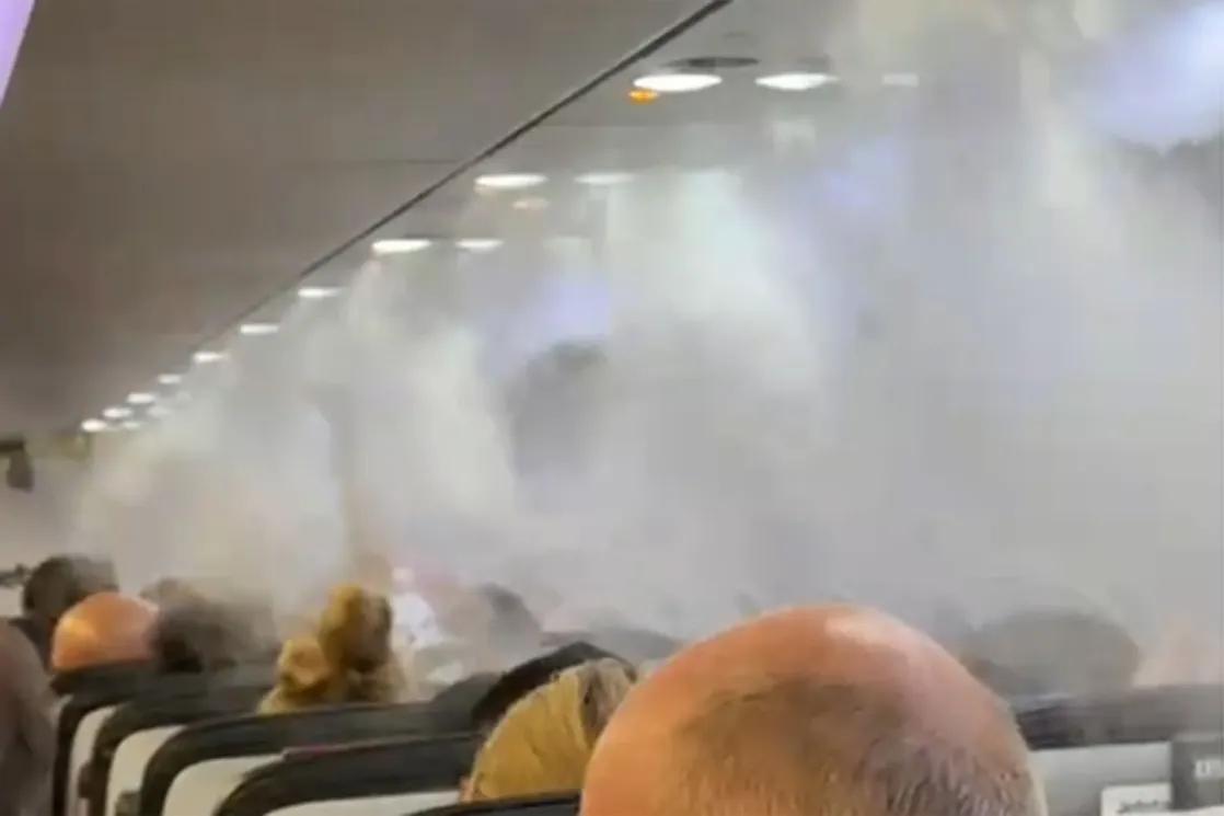(VIDEO) Drama u avionu: Let sa Balija pretvorio se u 