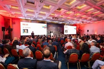Mišurović: Crna Gora mora biti svjesna svojih potencijala; Drakić: Ulazak CG u EU za investitore će predstavljati potvrdu pravne sigurnosti Mišurović: Crna Gora mora biti svjesna svojih potencijala; Drakić: Ulazak CG u EU za investitore će predstavljati potvrdu pravne sigurnosti