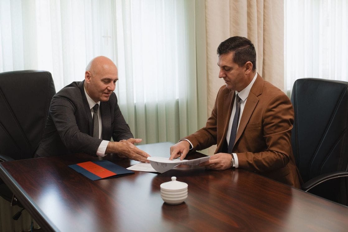 Obradović sa Muratovićem: Dijaspora će i dalje moći jednostavno da prijavi prebivalište u Crnoj Gori