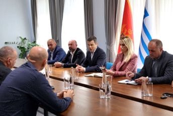Mujović sa mještanima Dajbaba: Trafostanica, putna infrastuktura i bolji prevoz među prioritetima