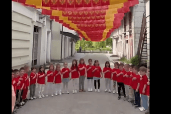 (VIDEO) Iskreno i od srca: Poslušajte kako su mališani sa Cetinja otpjevali crnogorsku himnu