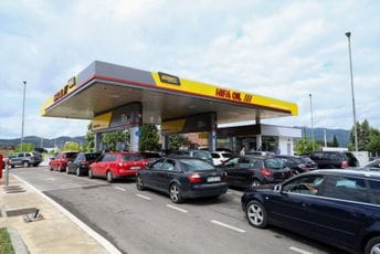 HIFA OIL nastavlja investirati: Podgorica dobila novu modernu pumpu HIFA OIL nastavlja investirati: Podgorica dobila novu modernu pumpu