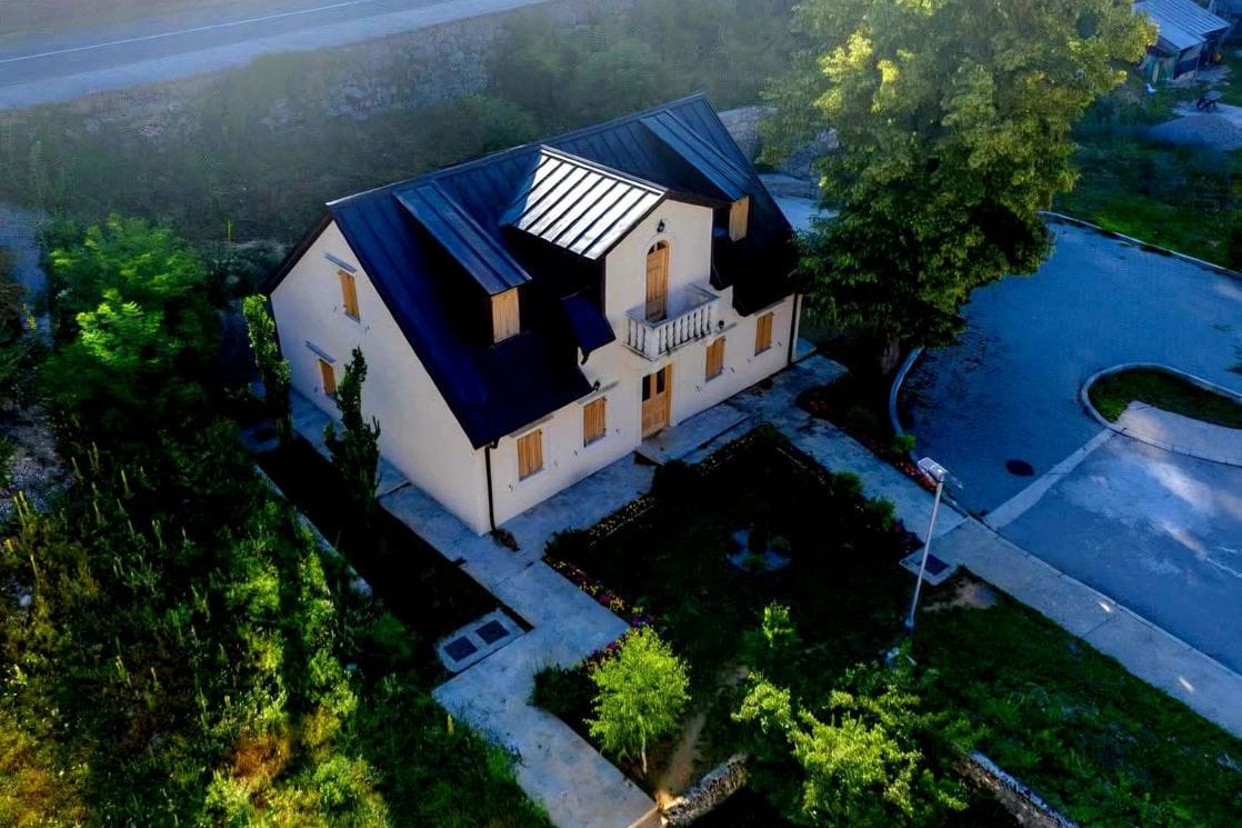 Umjetnička rezidencija “ŠAV!” u Kući Pekića; Prvi rezidenti pisac Nikola Nikolić i ilustrator Boris Stanić