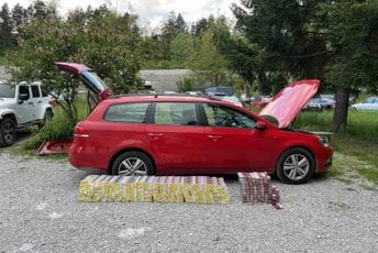 Državljanin Srbije uhapšen u Beranama: Osumnjičen za krijumčarenje više od 600 šteka cigareta preko granice