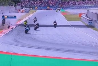 (VIDEO) Stravična nesreća na trci Moto GP-a: Učestvovala četvorica vozača