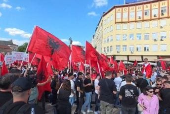 Albanski studenti održali protest u Skoplju