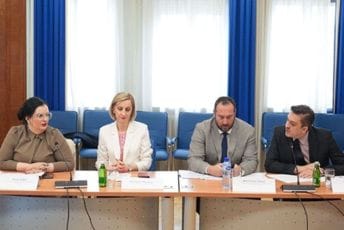 Sindikati traže korekciju sistema zarada, Vlada upozorava na troškove