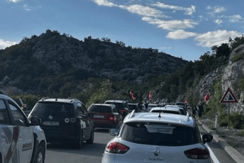 (FOTO) Iz pravaca Podgorice i Budve: Prema Cetinju i dalje kilometarske kolone