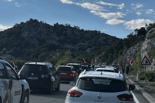 (FOTO) Iz pravaca Podgorice i Budve: Prema Cetinju i dalje kilometarske kolone