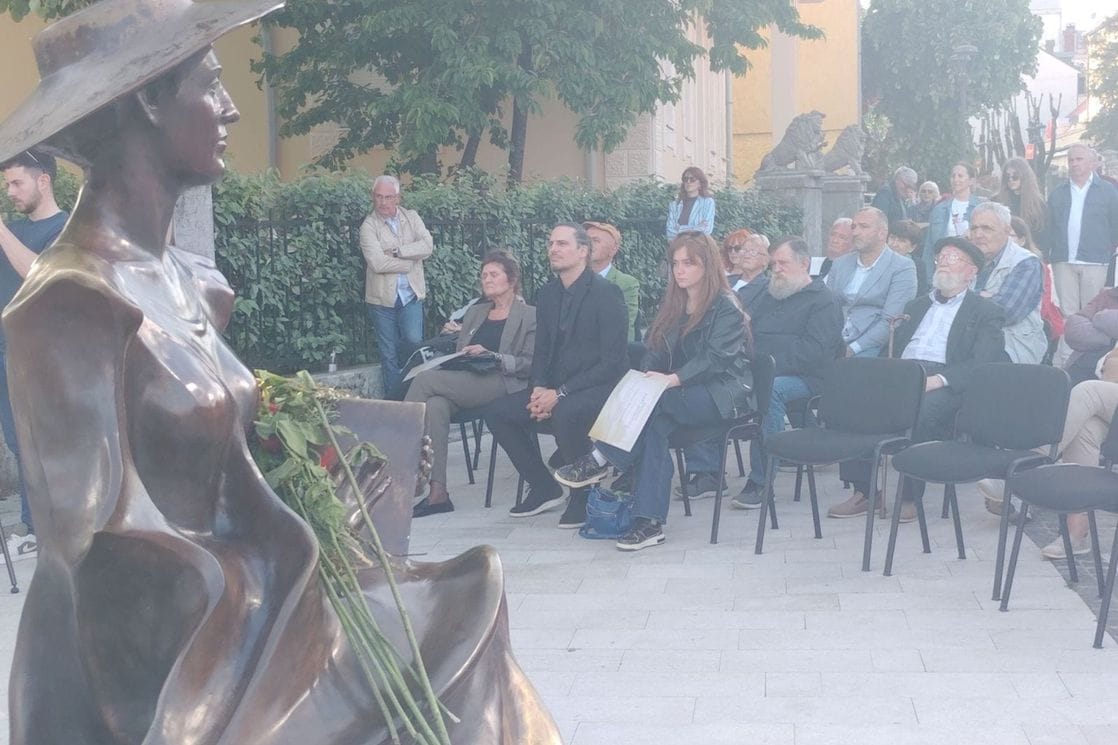 Cetinje: Dodijeljene nagrade Fondacije Blažo Sredanović ( FOTO / VIDEO)