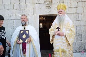 Joanikije: Crna Gora će se graditi na zavještanju Danila i Amfilohija, budite sigurni