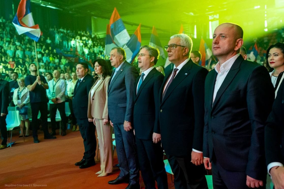Mandić: Mnogo je još pitanja koja Srbi u Crnoj Gori treba da otvore