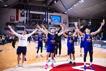 Budućnost igra utakmicu sezone! Budućnost igra utakmicu sezone!